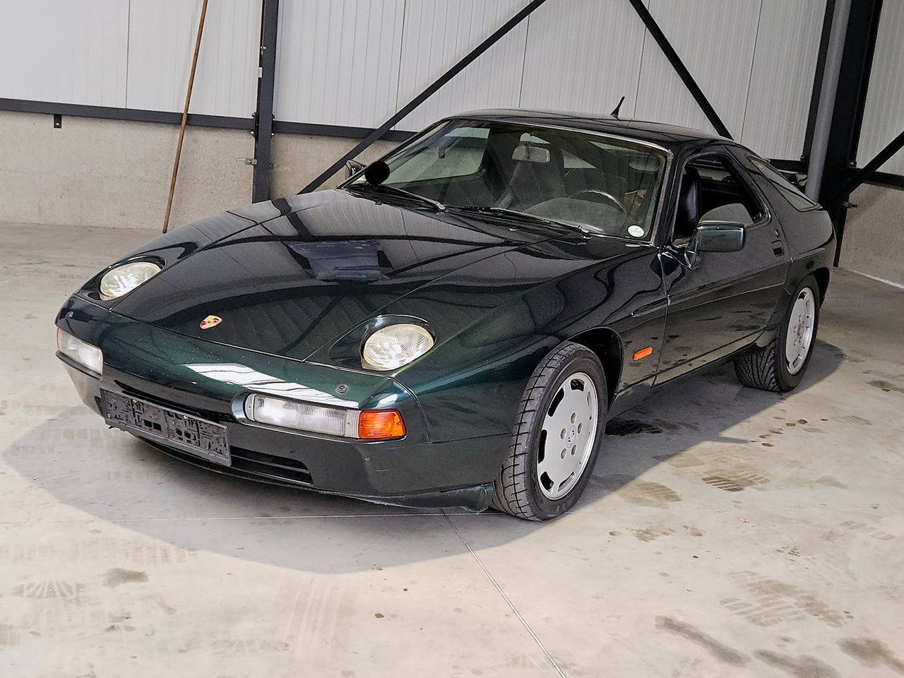 Porsche 928 S4 Automatic (Margin)