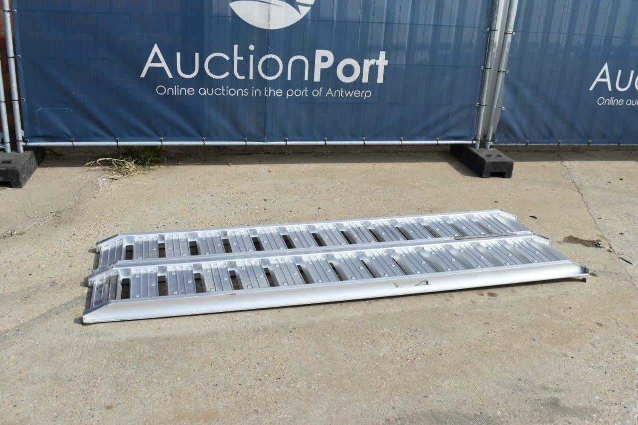 Loading ramps 1750kg New
