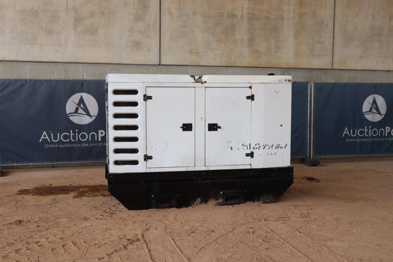 Generator SDMO R100 Diesel