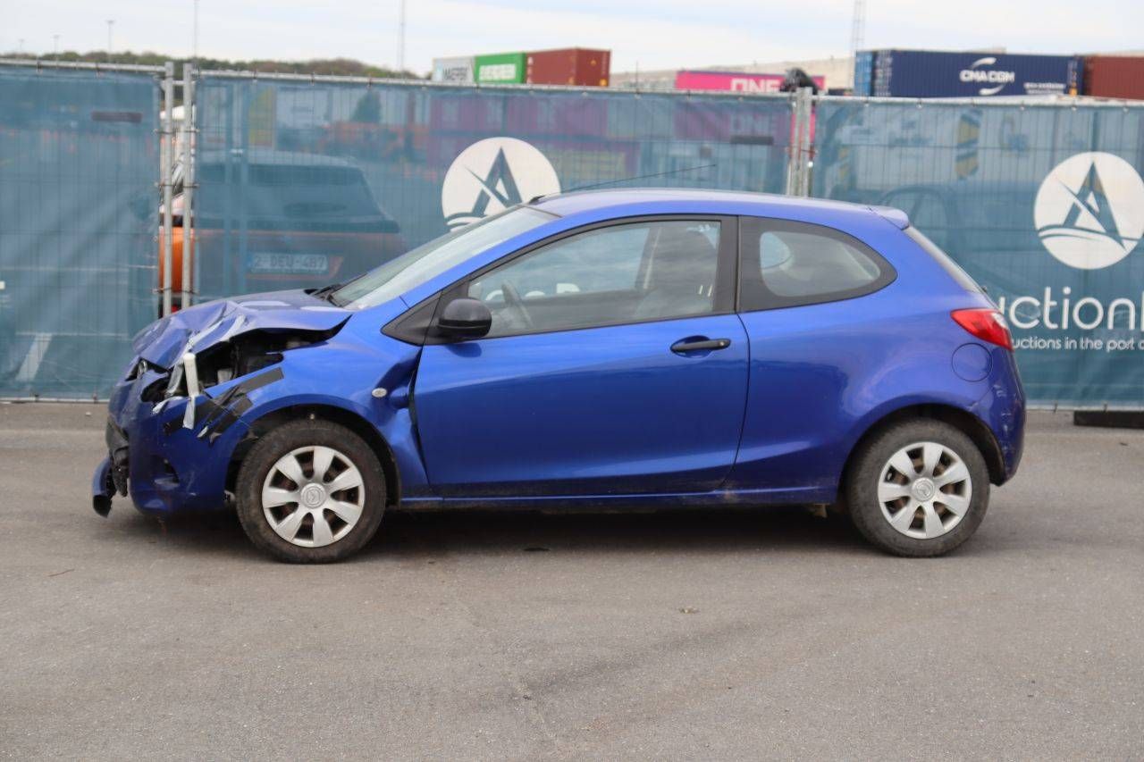 Mazda 2 Passenger Car Petrol 75hp 2009 (Margin)