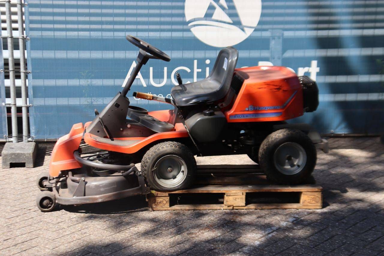 Tondeuse autoportée à essence Husqvarna Rider T1 12,5 ch