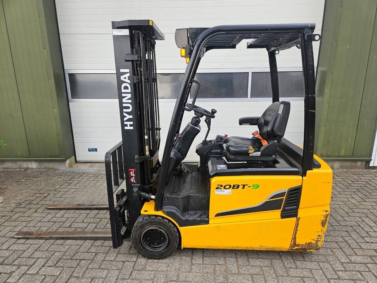 Forklift Hyundai 20BT-9 Electric 1740kg 2019