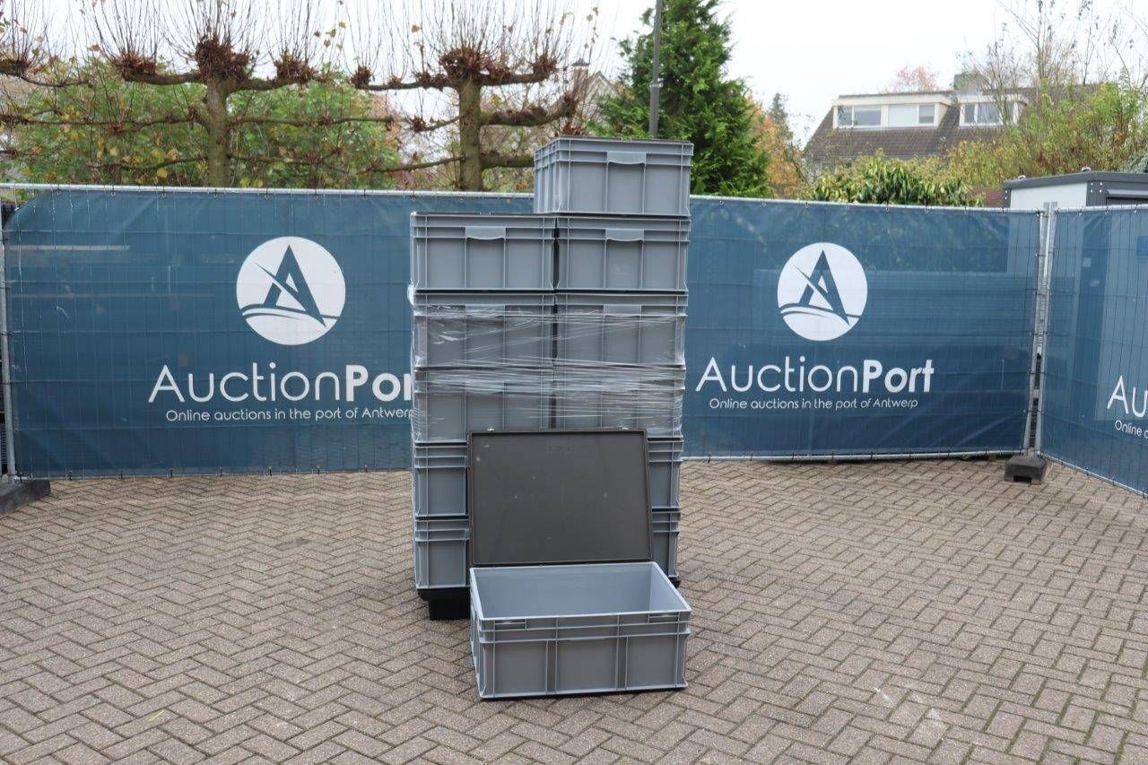 Batch of plastic boxes English-E-Line 12 pieces