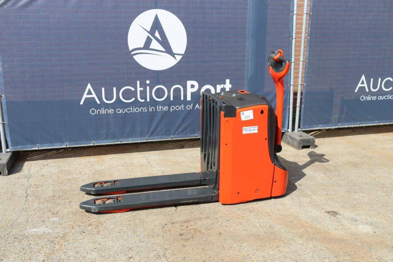 Pallet truck Linde T16L Electric 1600kg 2017