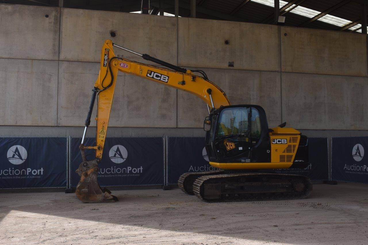 Crawler excavator JCB JS131LC Diesel