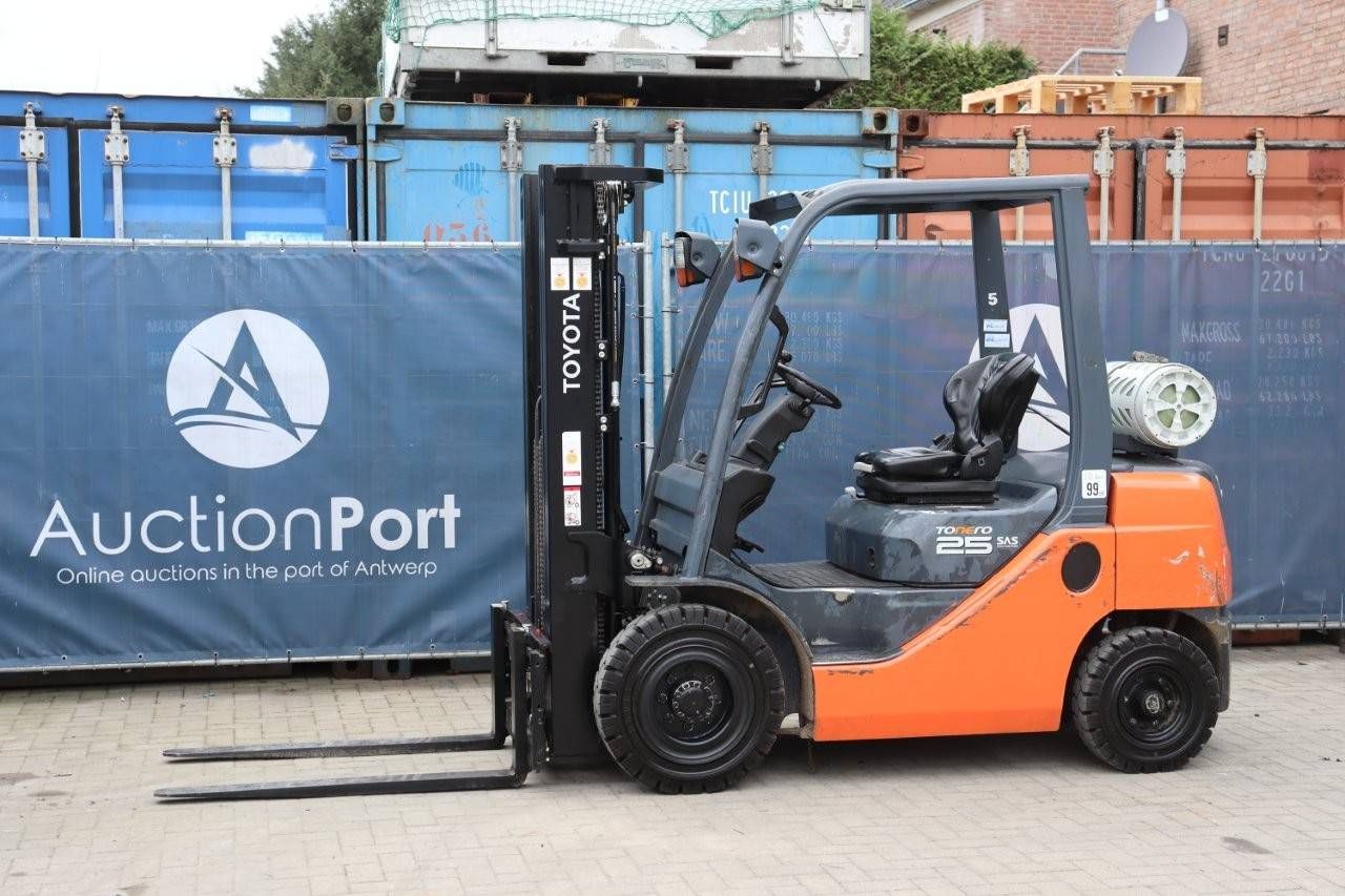 Forklift Toyota 02-8FGF25 LPG 2500kg 6.0m 2009