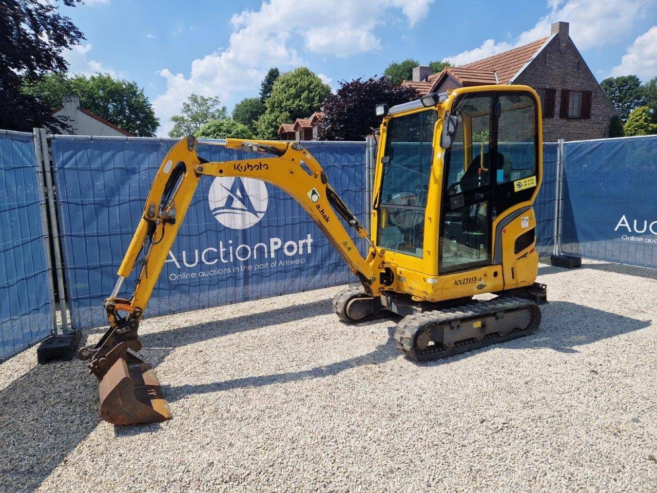 Mini digger Kubota KX019-4 Diesel 16hp 2013