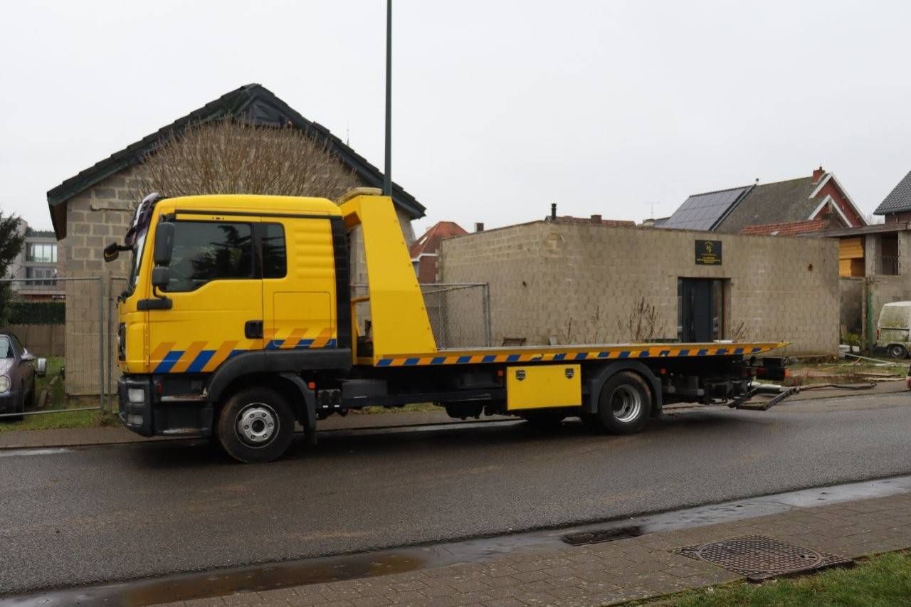 Car Transporter Truck MAN TGL 12.220 4X2 BL EEV Diesel 2011 (Margin)