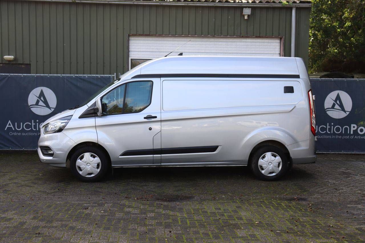 Ford Transit Custom Diesel 170hp Van 2023