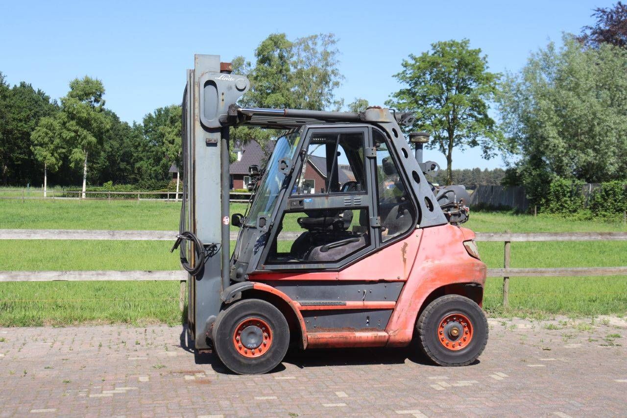 Carrello elevatore Linde H60T-01 a GPL da 6000 kg, anno 2011