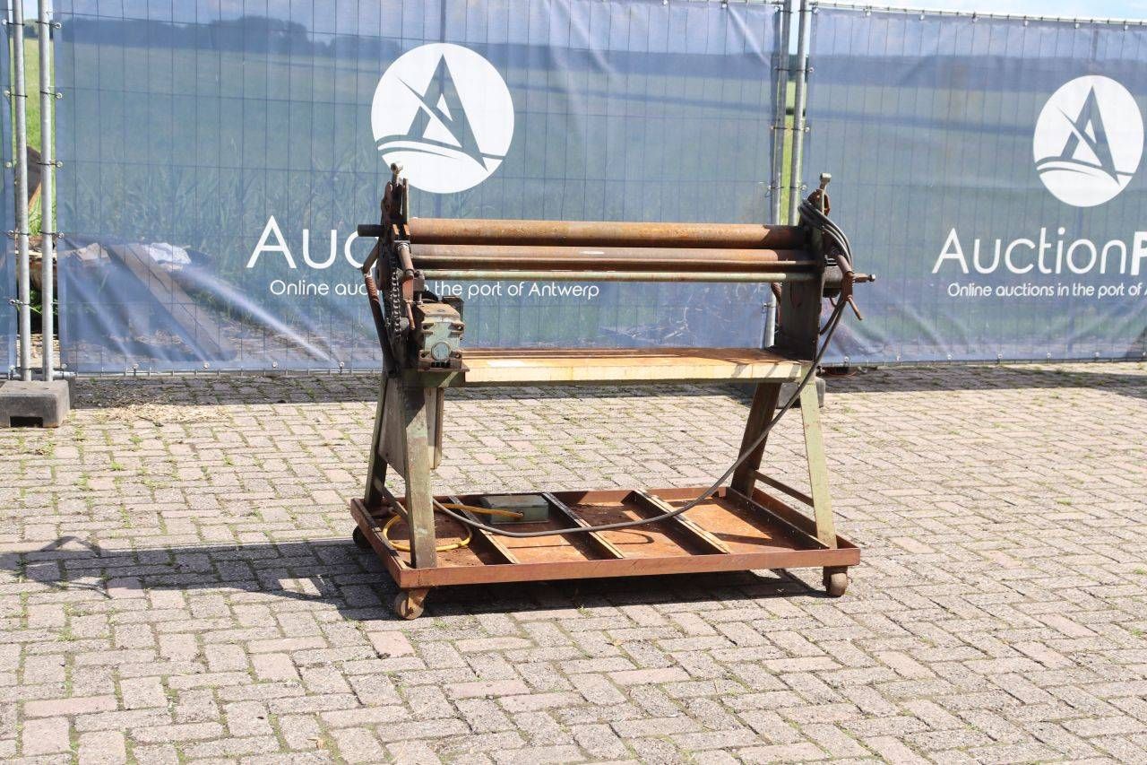 Electric sheet rolling machine with 3 rollers