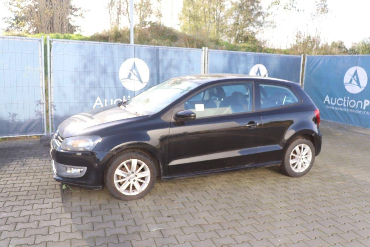 Passenger car Volkswagen POLO Petrol 2010 (Margin)