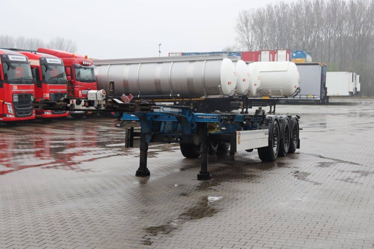 Container chassis Schmitz Cargobull SGF 45FT 2015 