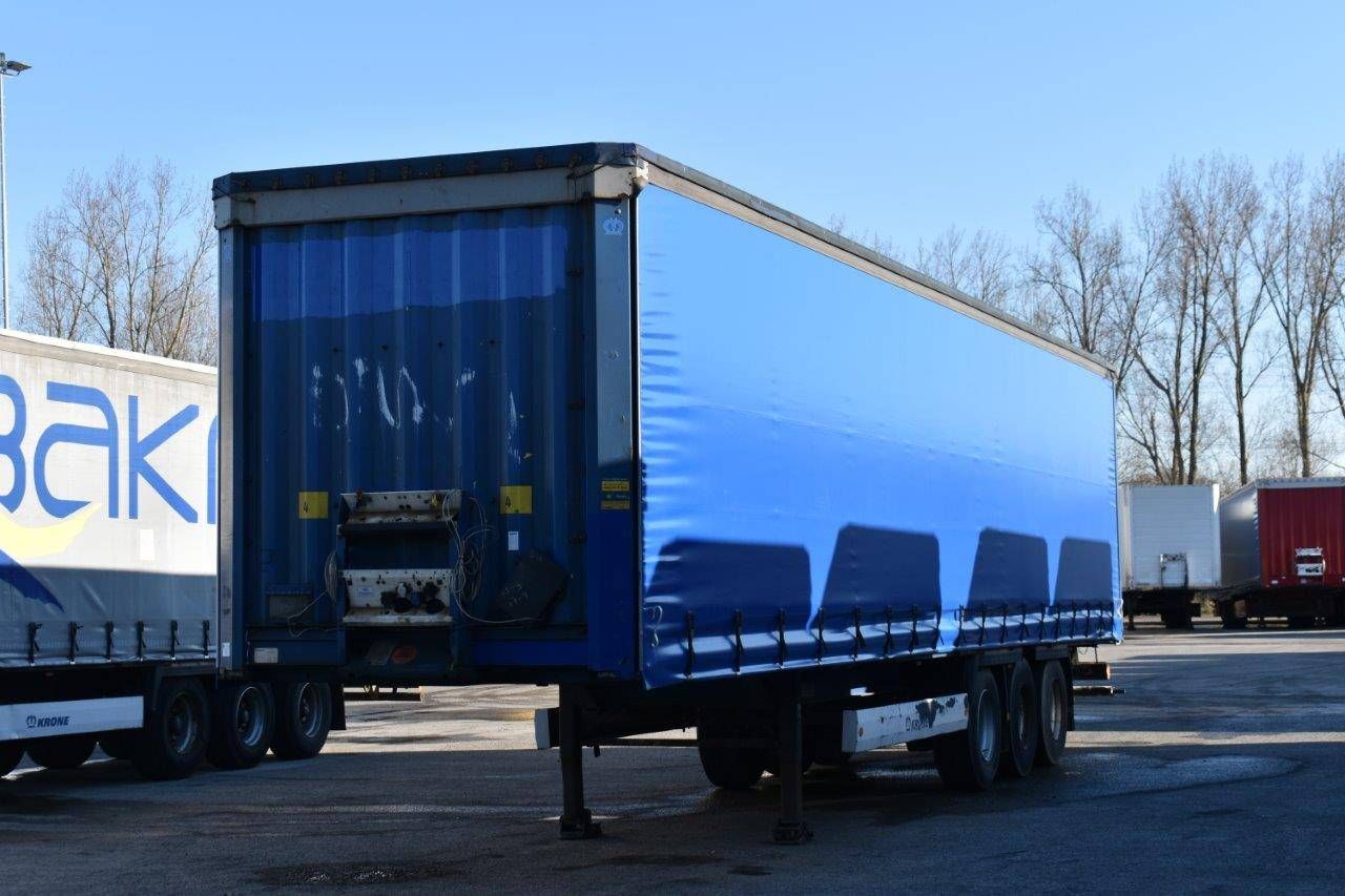 Sliding curtain semi-trailer Krone SD 2014