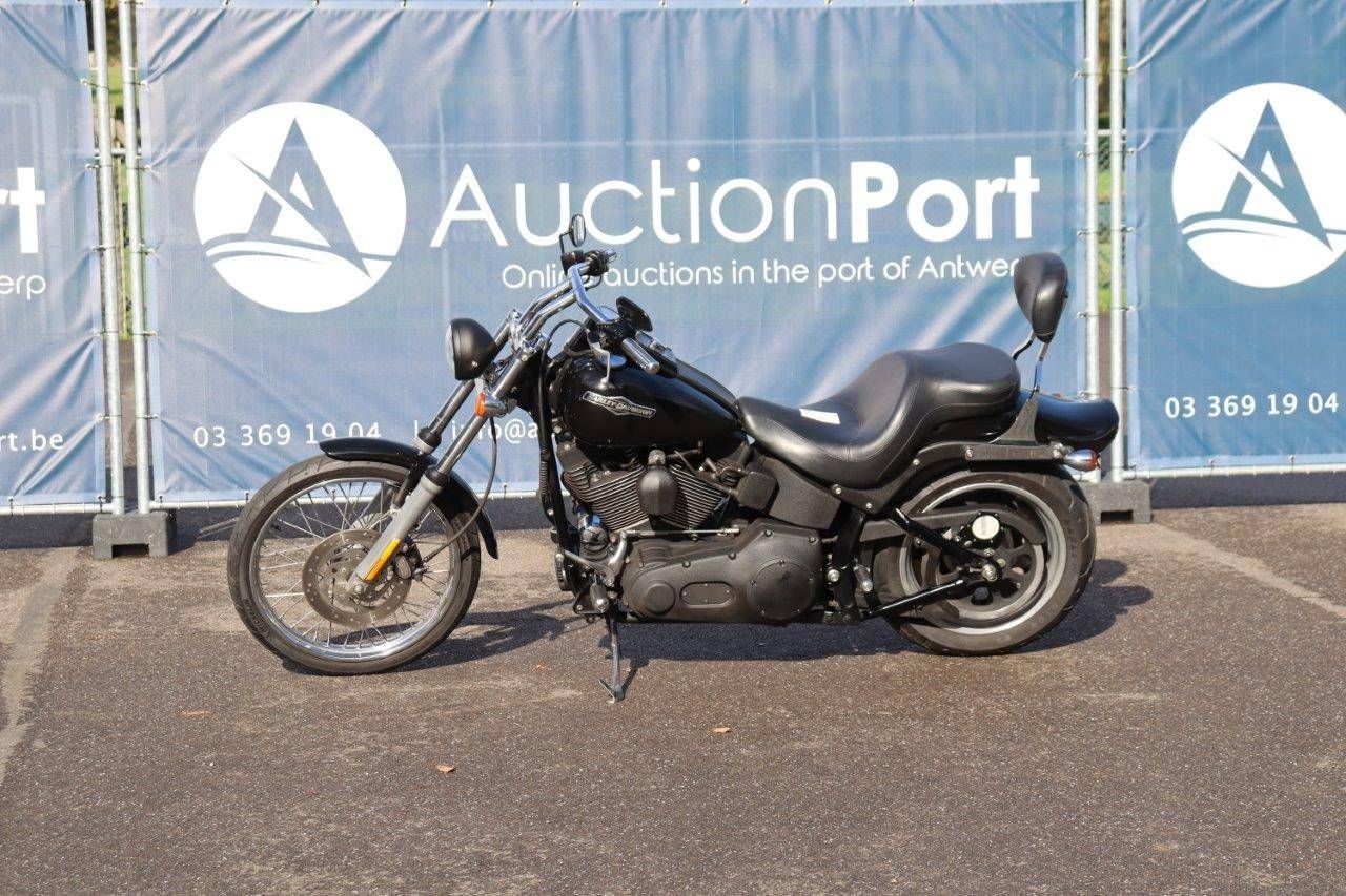 Motorcycle Harley-Davidson Night Train Petrol 2006