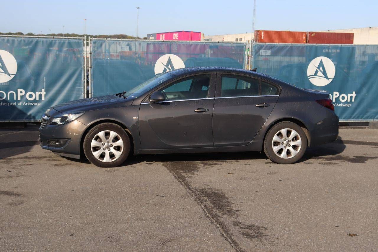 Passenger car Opel Insignia Diesel 110hp 2014 (Margin)