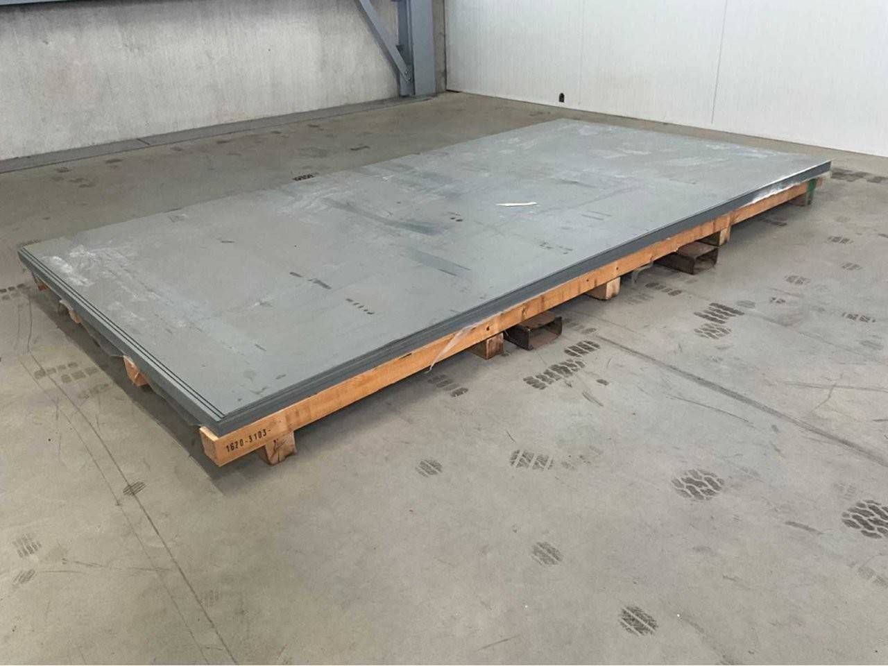 Steel plates 36 pieces New