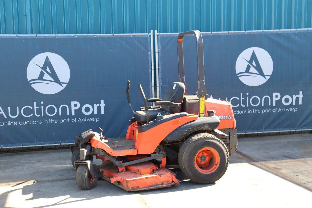 Kubota ZD326 Diesel Ride-on Mower