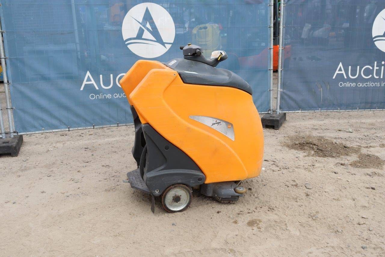 Scrubbing machine Taski Swingo XP Electric 