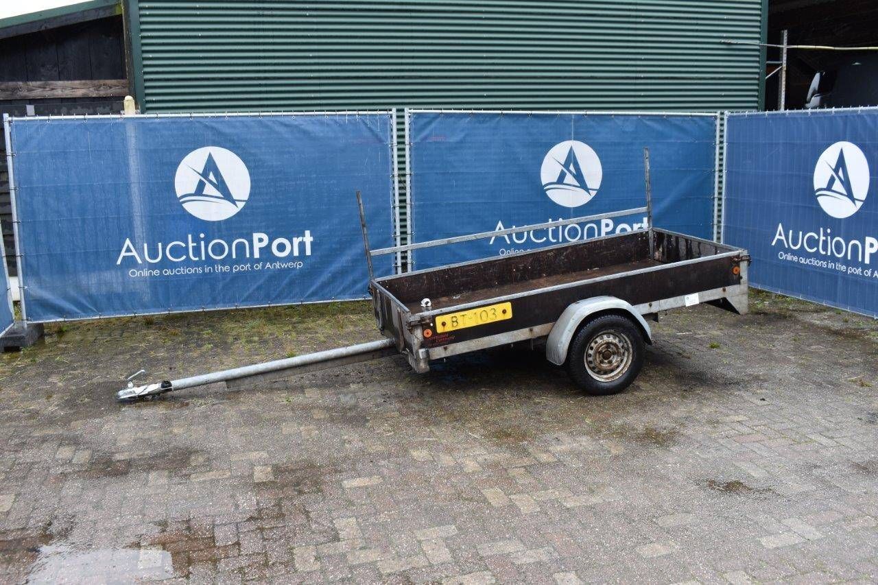 Trailer