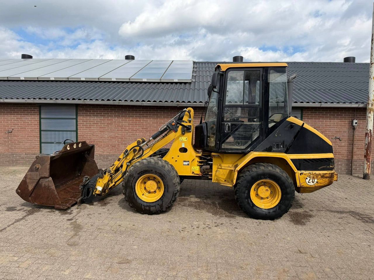 Caterpillar 906 Diesel Wheel Loader 2006