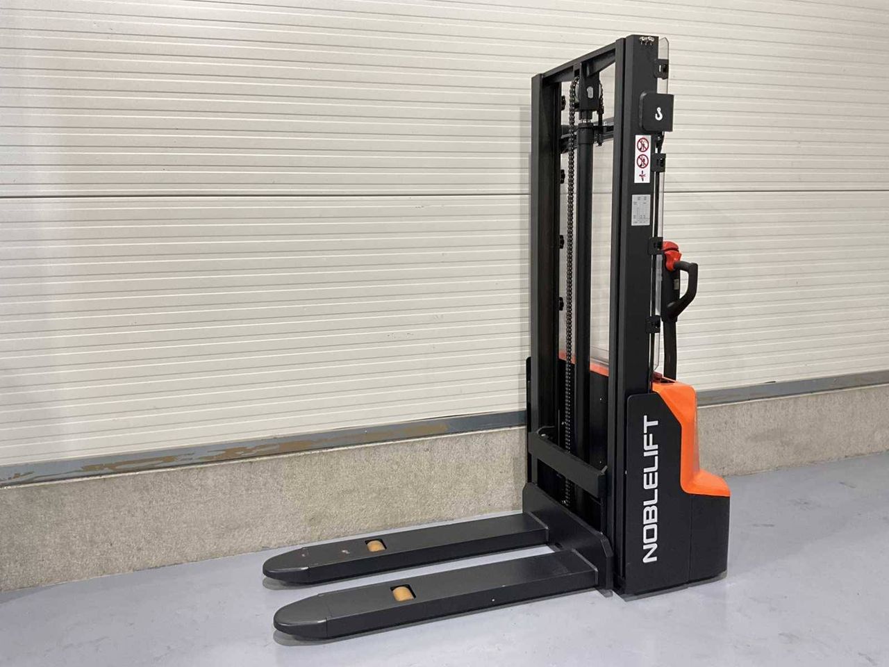 Stacker Noblelift 5749 Electric 1200kg 2.9m 2025 New