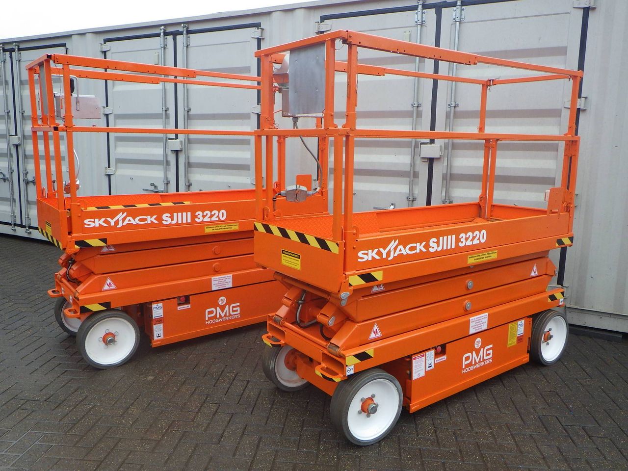 2x Scissor lift Skyjack SJ3220 Electric 8.09m 2015/2015