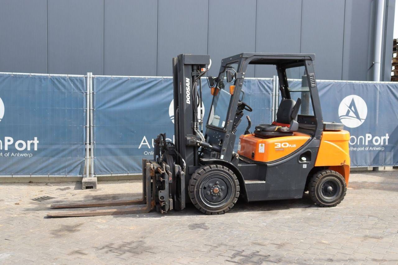Doosan D30GP Diesel Forklift 3000kg 4.71m 2020