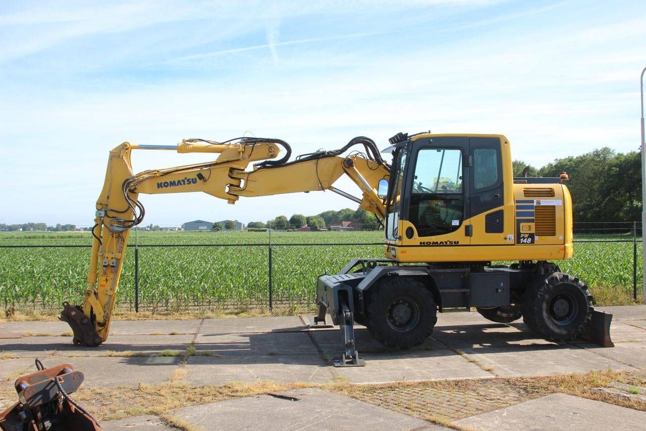 Wheel excavator Komatsu PW148-10 Diesel 90kW 2018