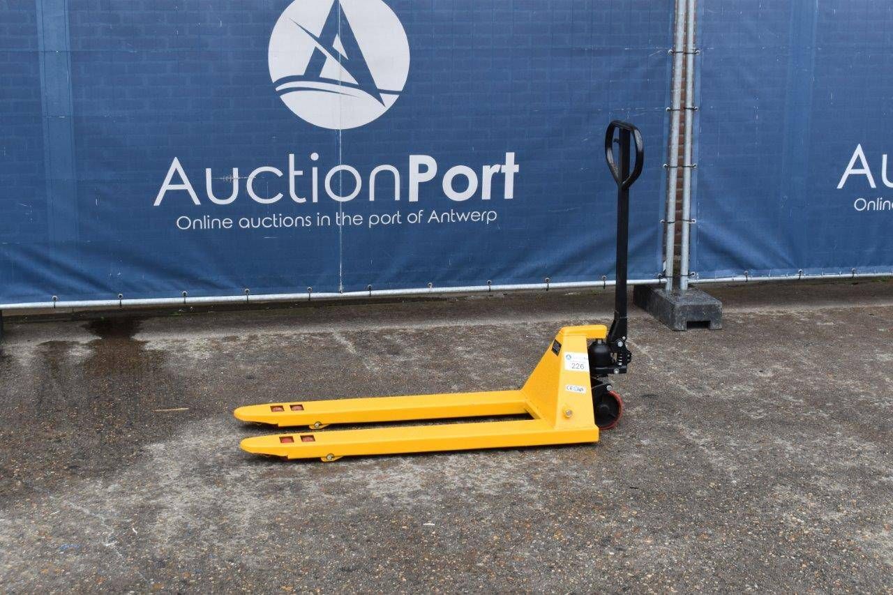 Hand pallet truck 2000kg