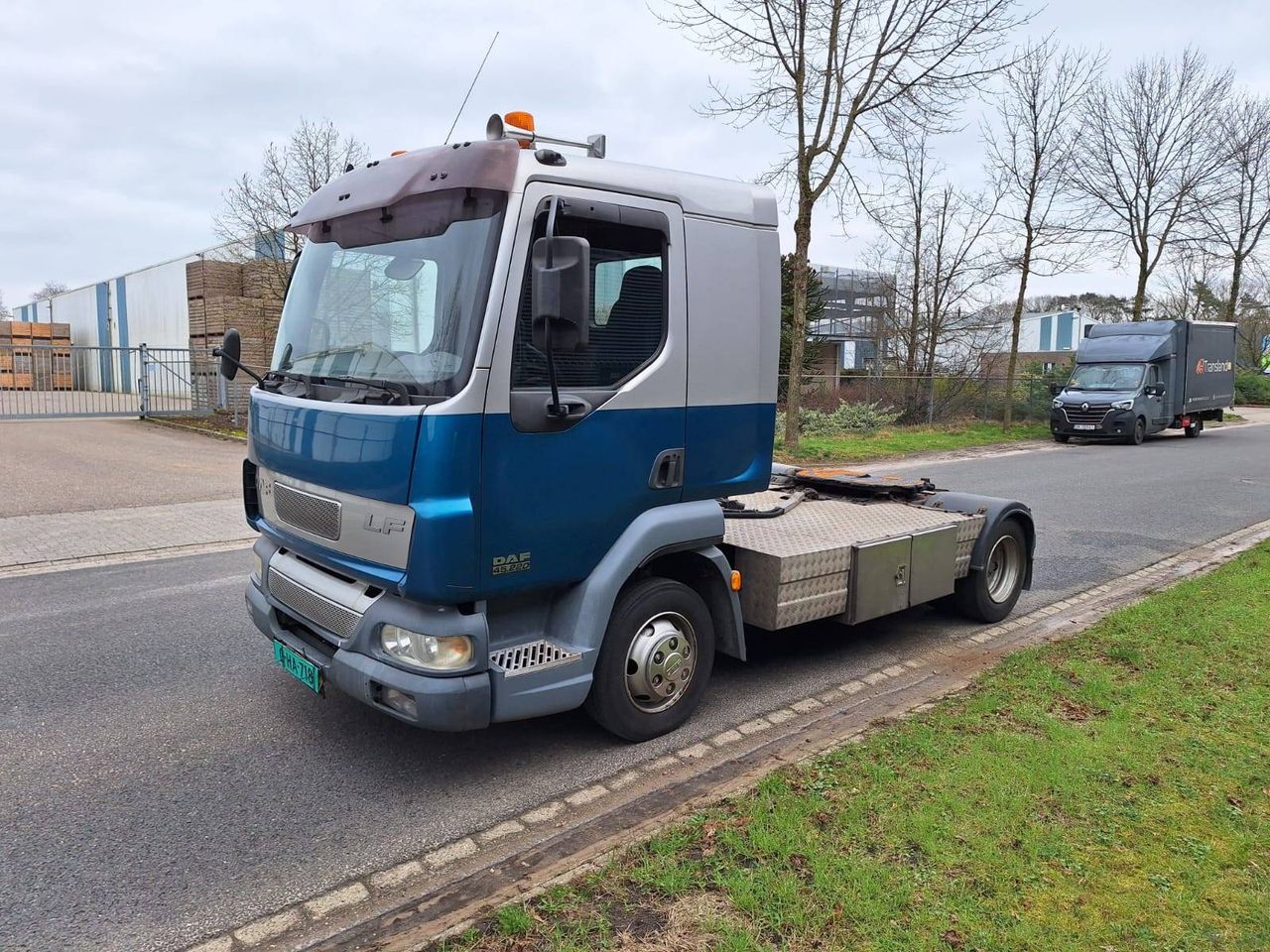 Chassis cabin DAF LF 45-220 Diesel 2004 220hp