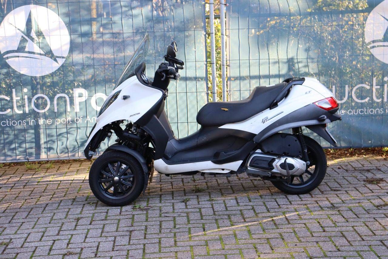 Scooter Piaggio MP3 300 LT Gasolina 22,4 CV