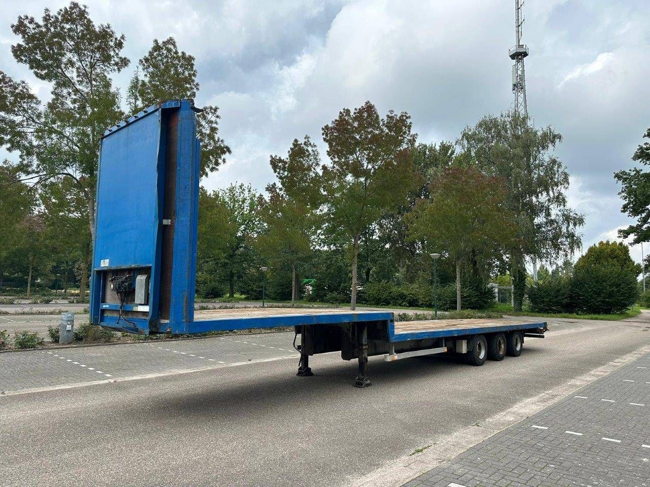 Semi-low loader Pacton SXD340 2003