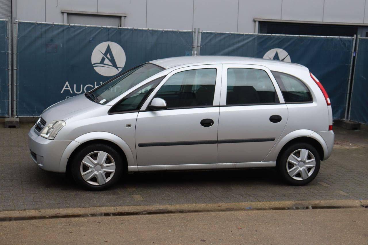 Passenger car Opel Meriva Petrol 66kW 2005 (Margin)