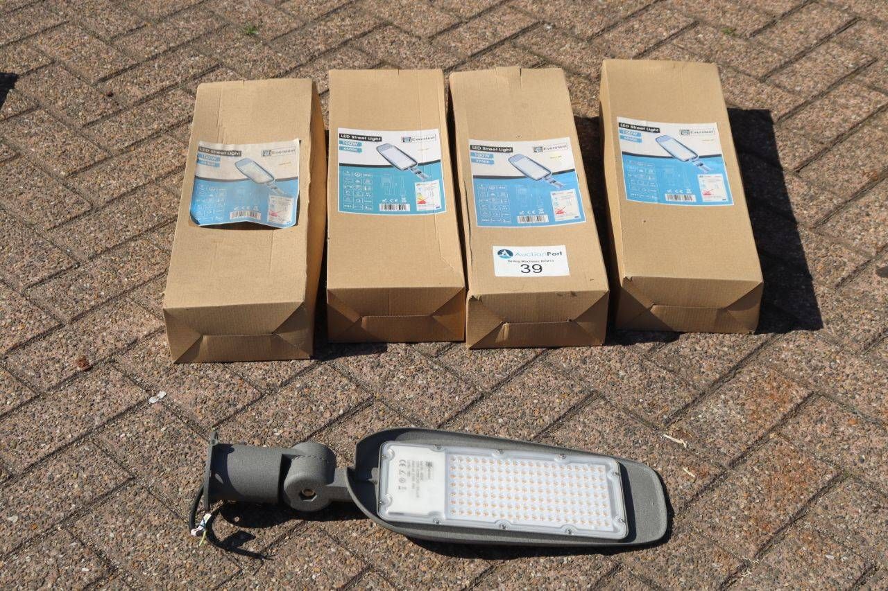 Street lamp Eversteel 66502/66500 100W 4 pieces New
