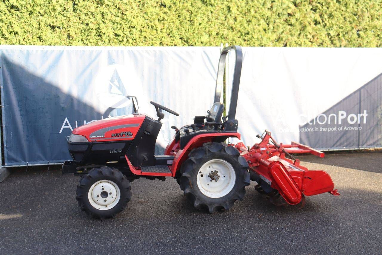 Mini trator Mitsubishi MT146 Diesel 14hp com cultivador