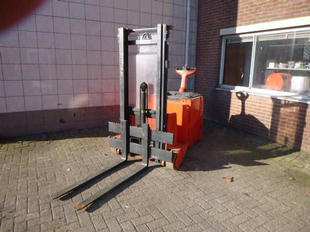 Stapler Linde L12 AC Elektro 1200kg