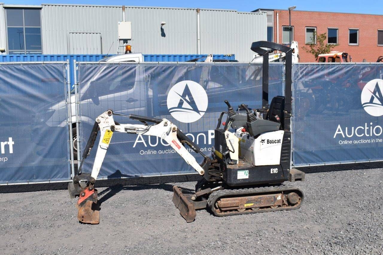 Mini digger Bobcat E10 Diesel
