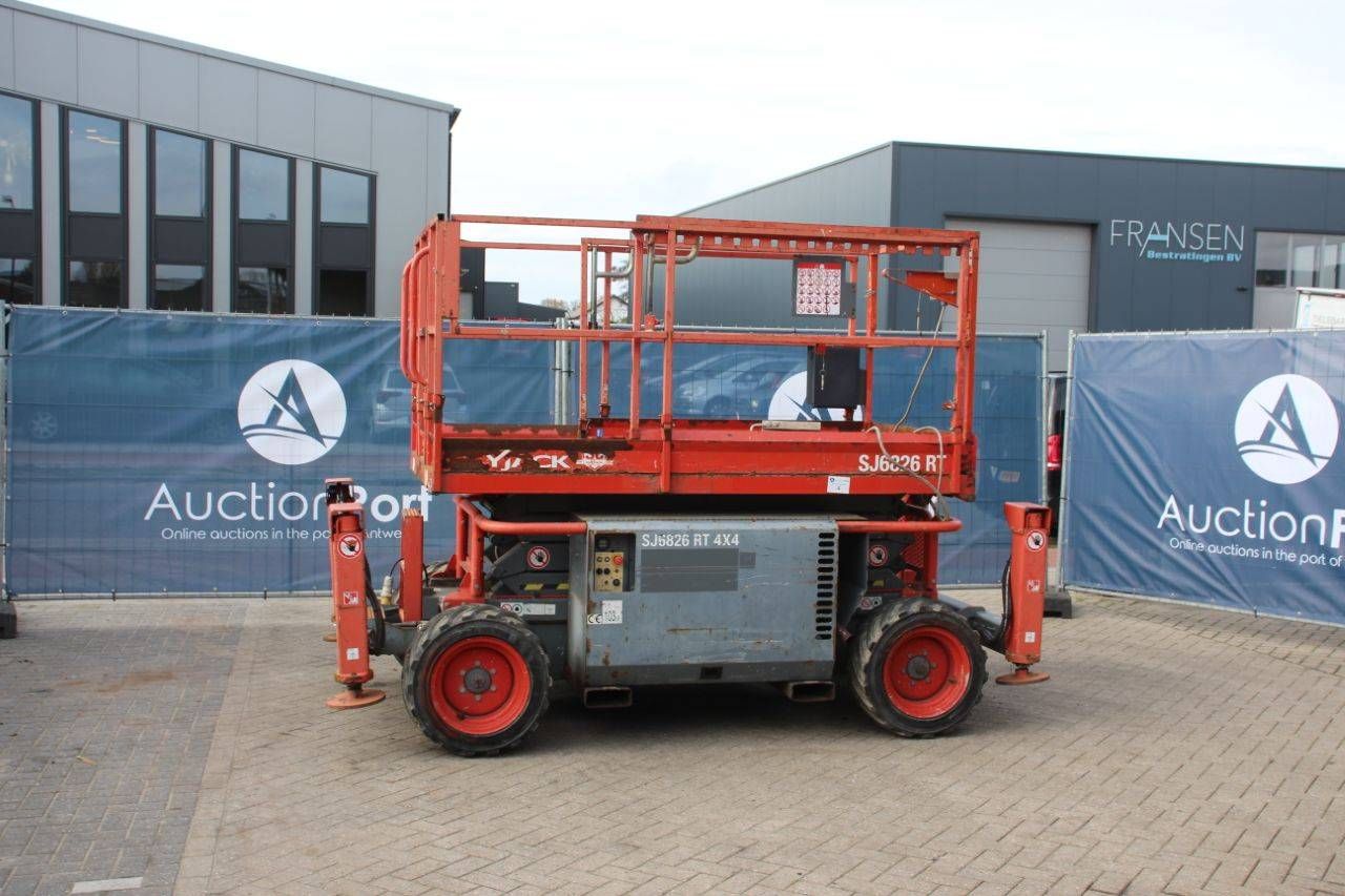 Scissor Lift Skyjack SJ6826 RT 4x4 Diesel 2016