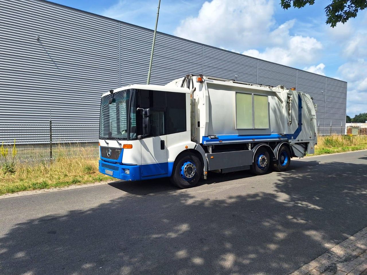 Garbage truck Mercedes Econic Diesel 2009