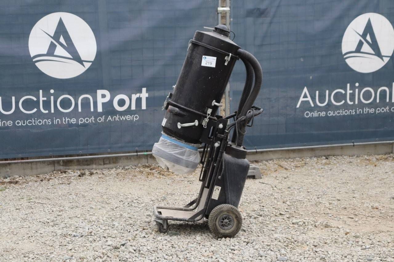 Concrete vacuum cleaner Pullman Ermator HTC 26 D Electric
