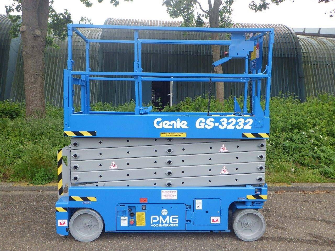 Scissor lift Genie GS-3232 Electric 11.75m 2007