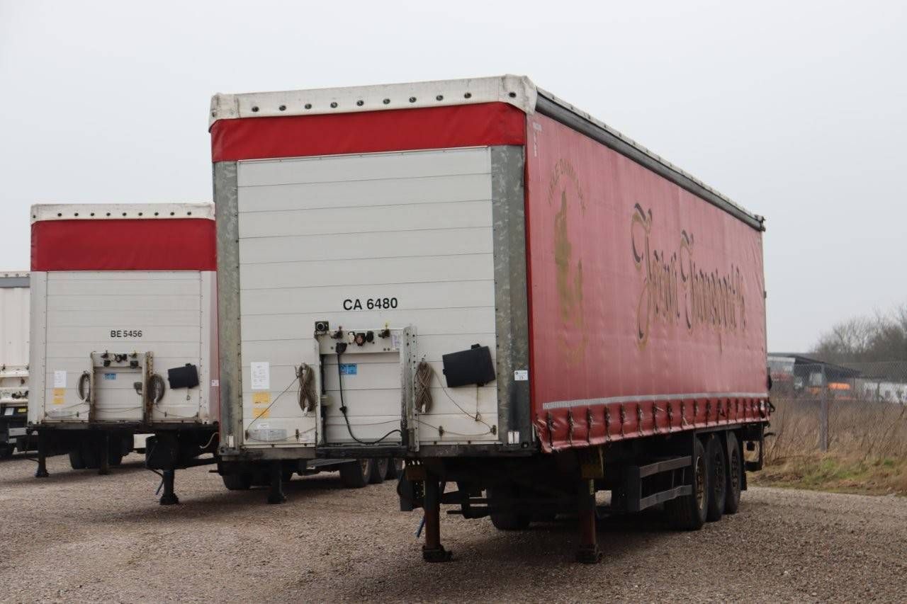 Schmitz Cargobull SCB S3T 2017 Curtainsider trailer