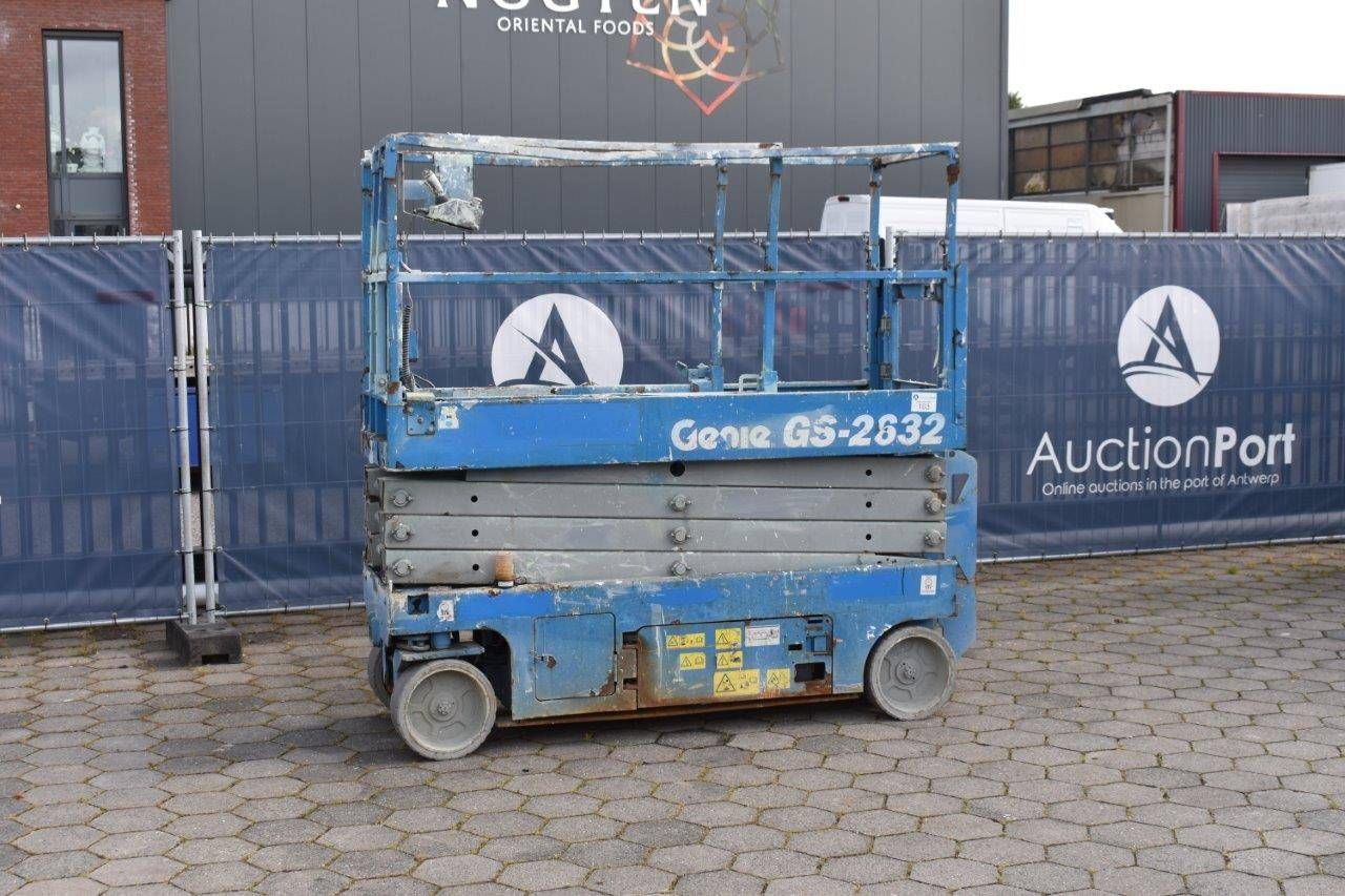Scherenhebebühne Genie GS-2632 elektrisch 9,8 m