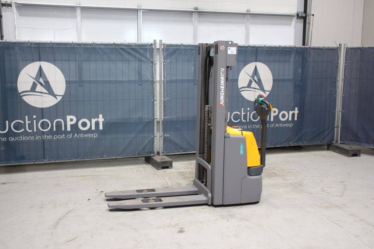 Stacker Jungheinrich EJC 112 Electric 1200kg 2016