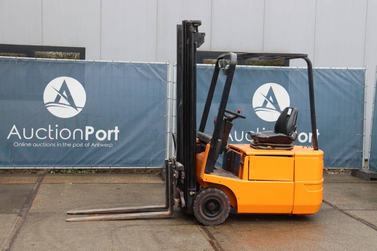 Forklift Still Electric