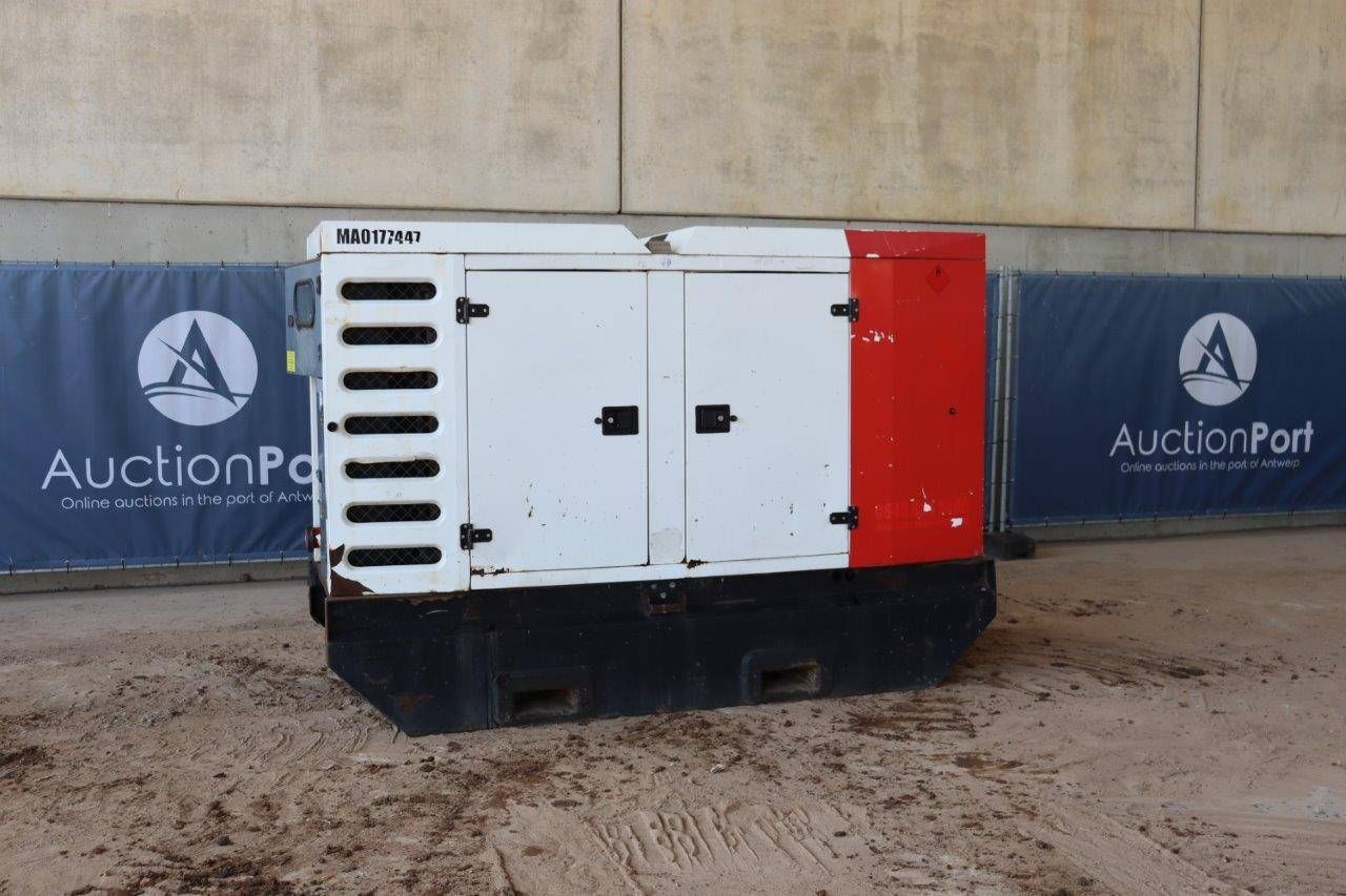 Generator SDMO R90 Diesel