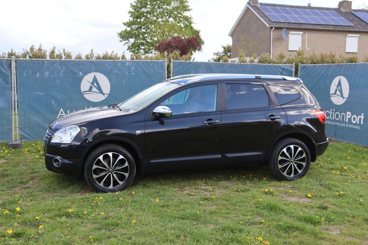 Passenger car Nissan Qashqai+2 Petrol 142hp 2008 (Margin)