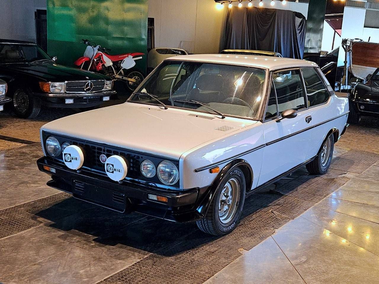 Fiat 131 Racing Petrol 1981 (Margin)
