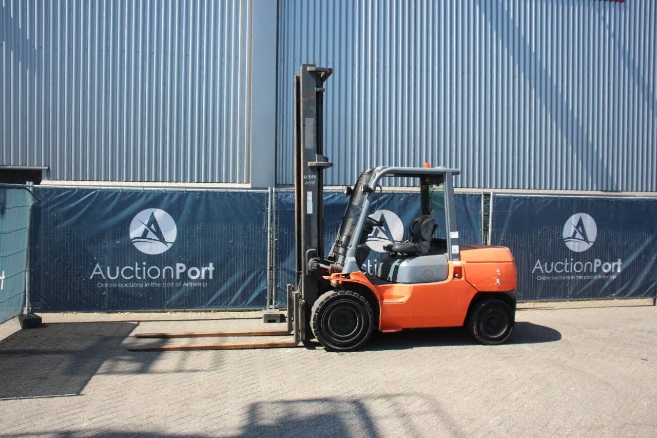 Forklift Toyota 427FD 40 Diesel 3850kg 5.5m 2006